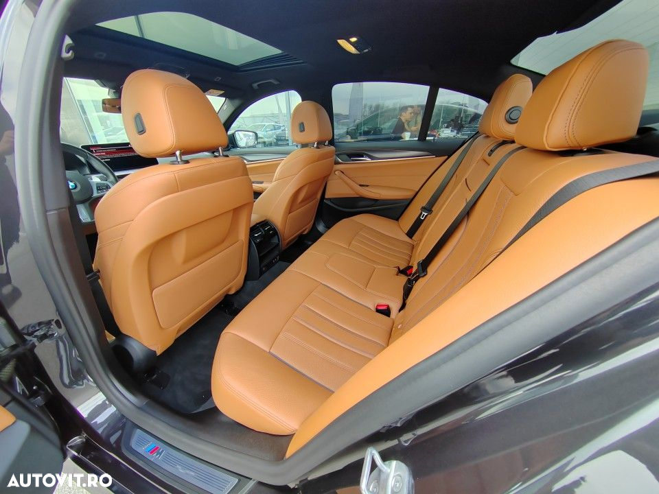 BMW Seria 5 520d Aut. M Sport Edition - 15