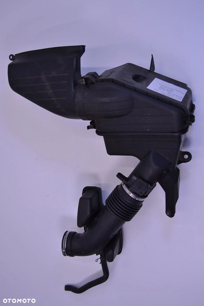 Obudowa filtra powietrza łapacz LEXUS IS300 MK1 - 2