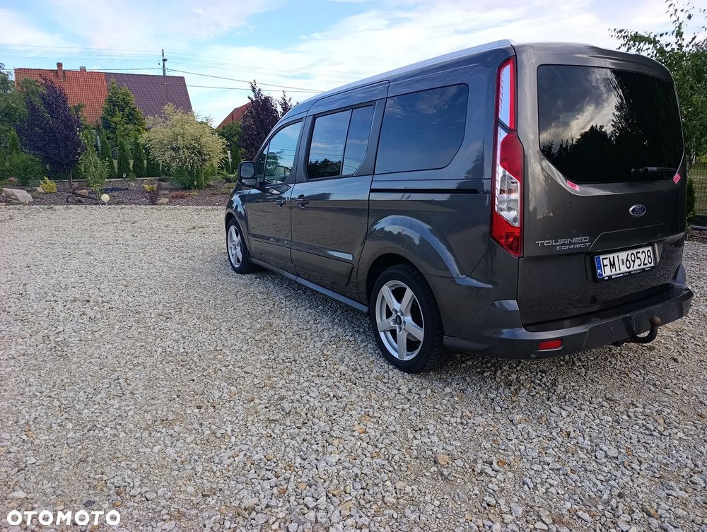 Ford Tourneo Connect 1.5 TDCi Titanium - 2