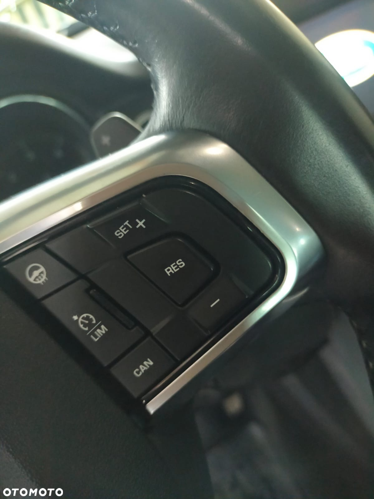 Land Rover Discovery Sport 2.0 TD4 HSE - 18
