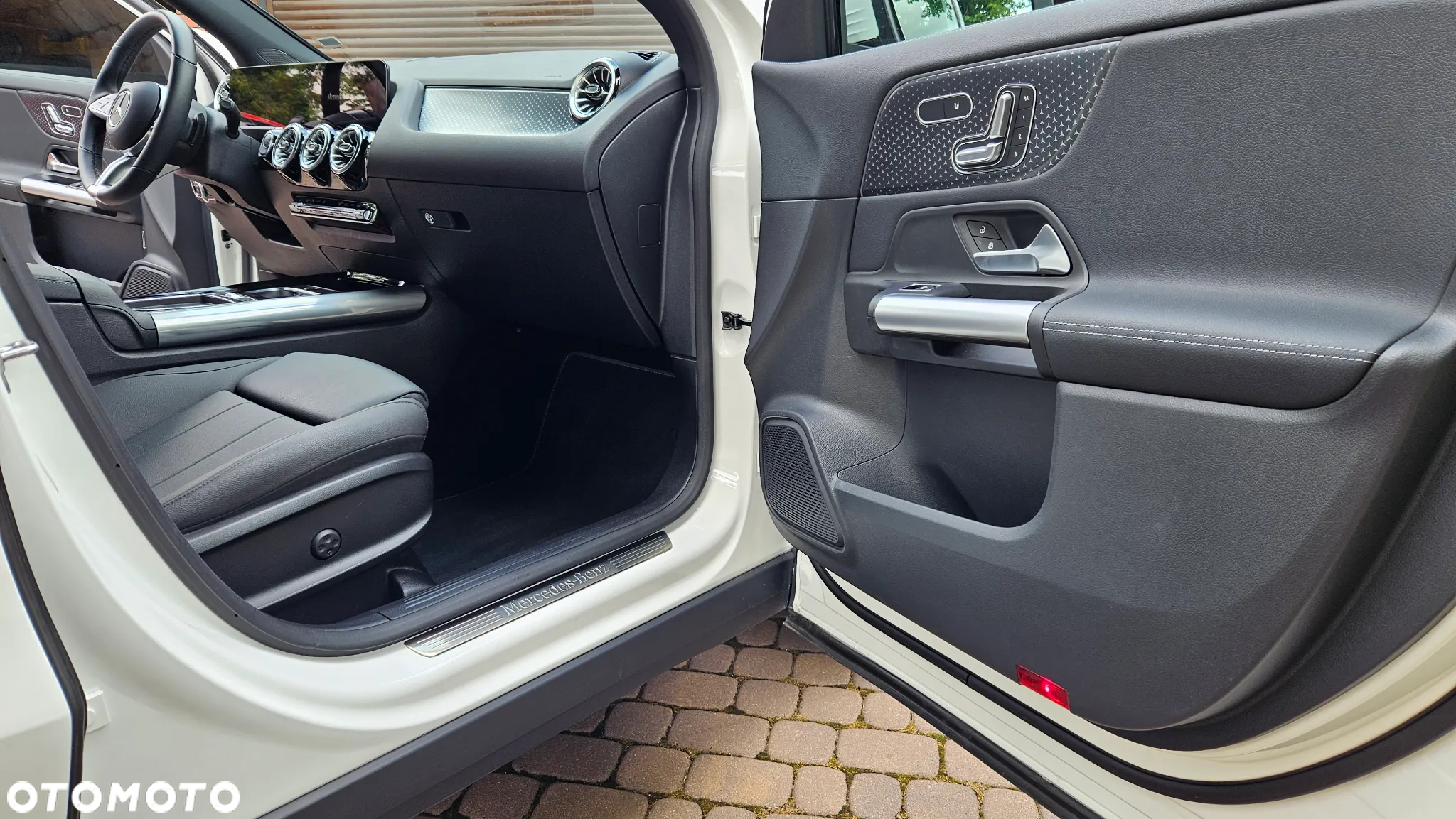 Mercedes-Benz GLA 250 4-Matic AMG Line - 26