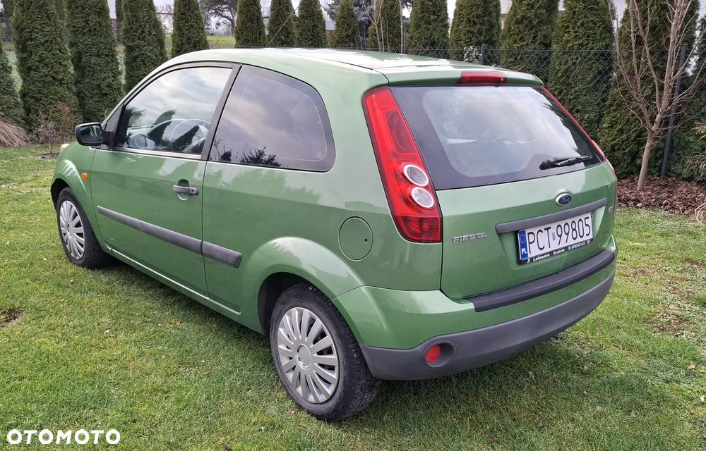 Ford Fiesta 1.3 - 2
