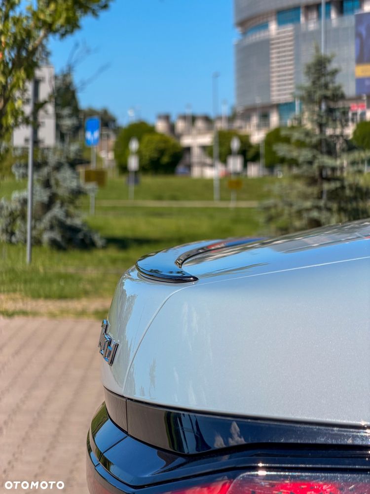 BMW Seria 7 730d xDrive mHEV - 23