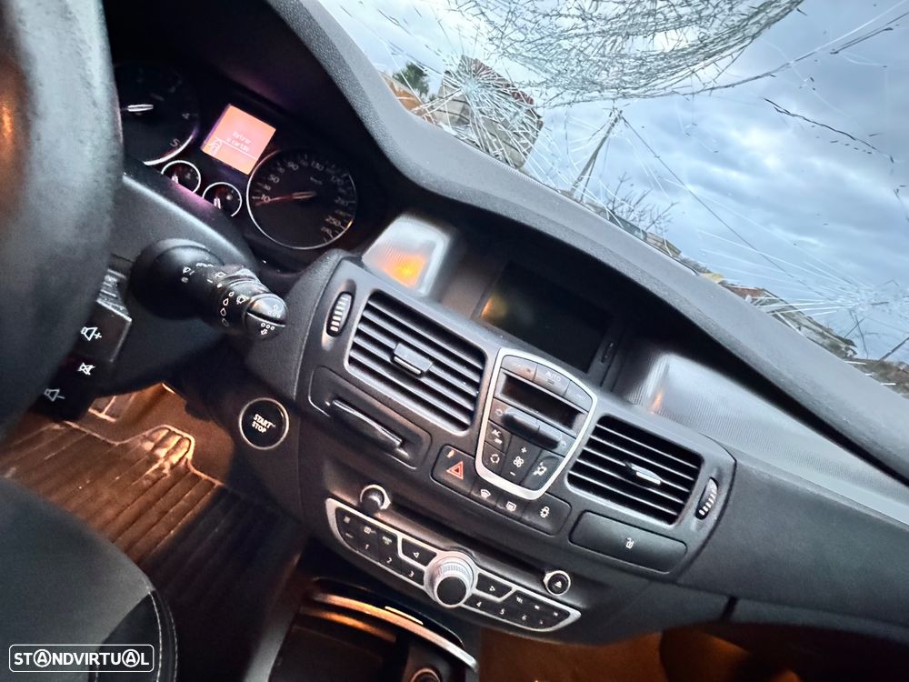 Renault Laguna 2.0 dCi Dynamique S 4control - 4