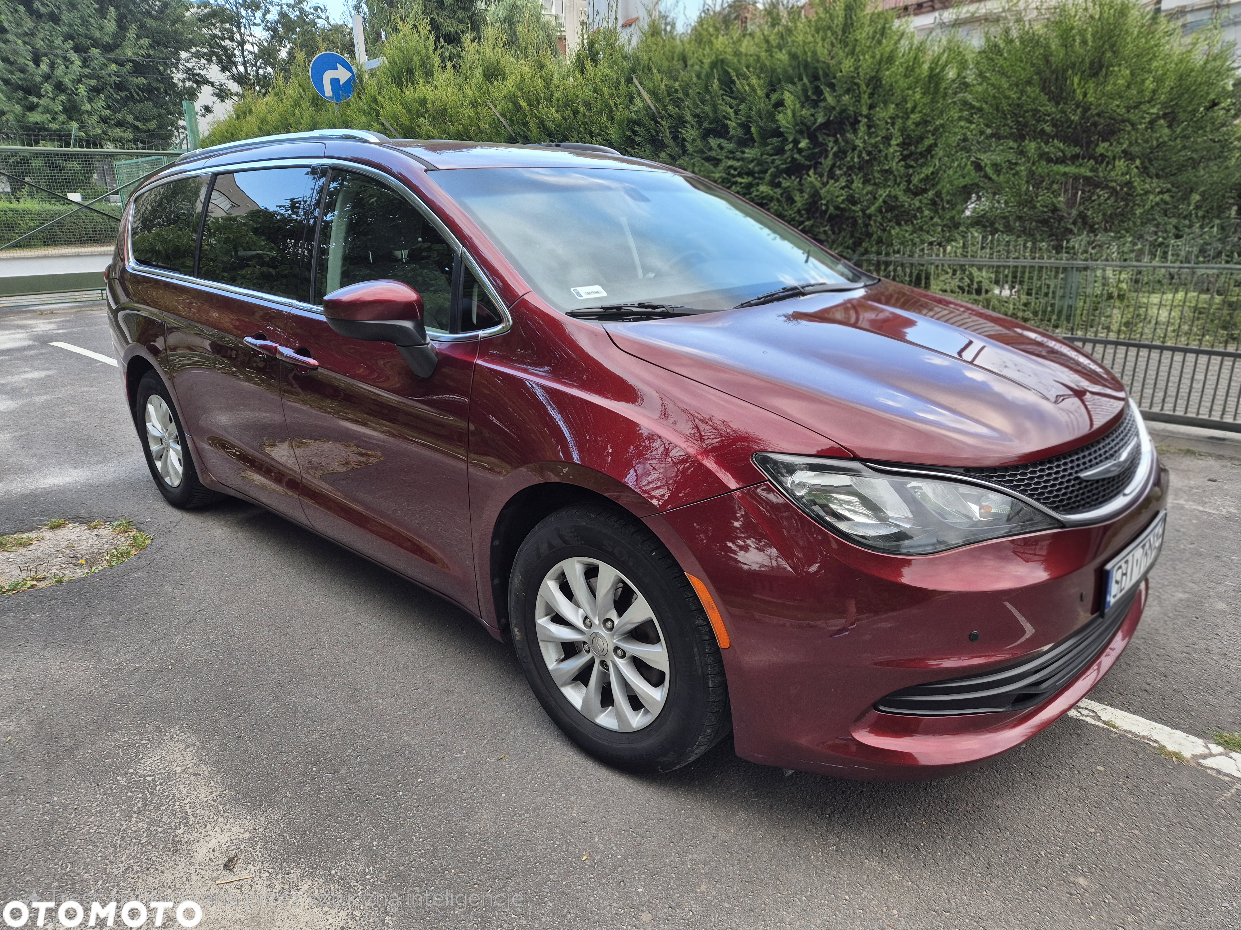 Chrysler Pacifica - 2