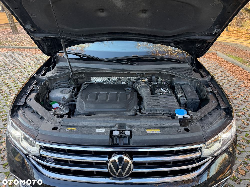 Volkswagen Tiguan 2.0 TDI SCR 4MotION DSG R-Line - 29