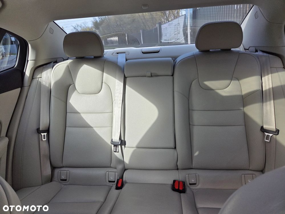 Volvo S60 B5 B Ultimate Bright - 20
