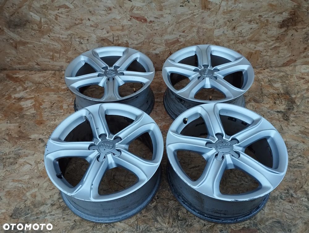 KOMPLET FELG ALUMINIOWYCH 17" 8K0601025C 7.5J ET45 AUDI A5 A4 B8 - 2
