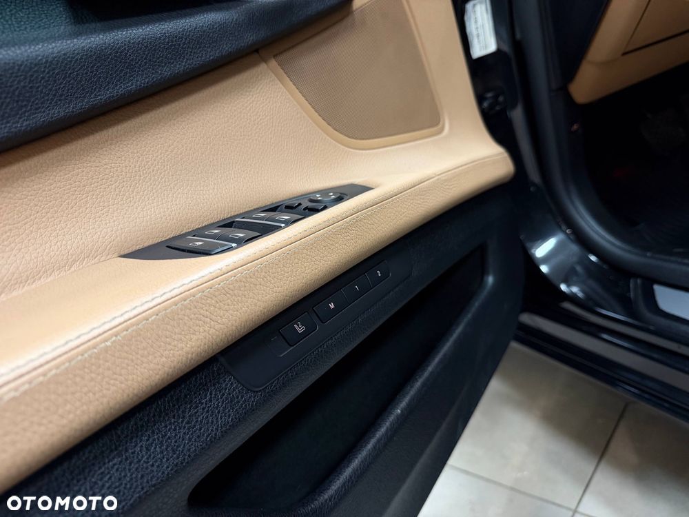 BMW Seria 7 730d Edition Exclusive - 23