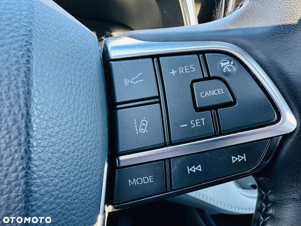 Toyota Highlander 2.5 Hybrid Executive - 25