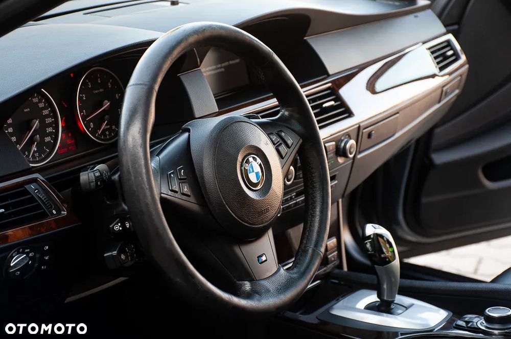 BMW Seria 5 525i xDrive Edition Exclusive - 21