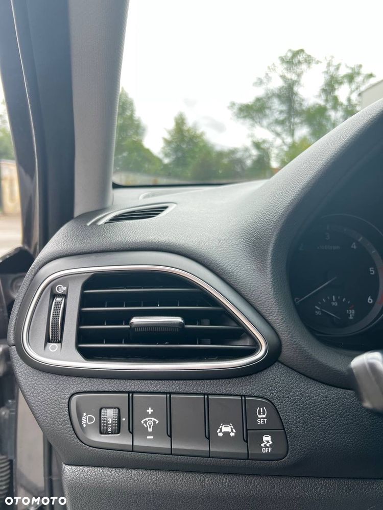 Hyundai i30 1.6 D GO Plus DCT - 15