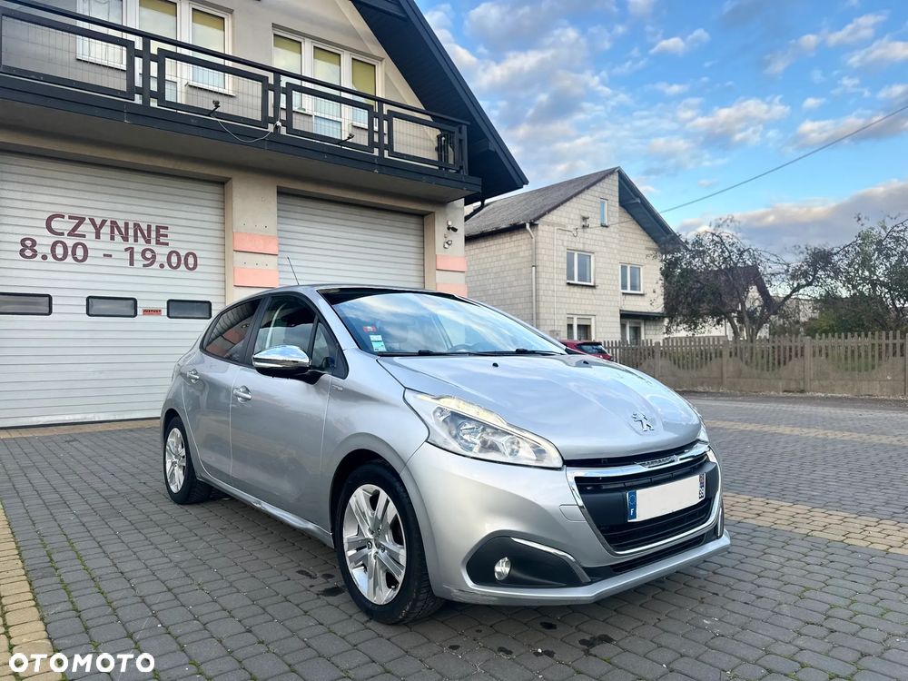 Peugeot 208 - 3
