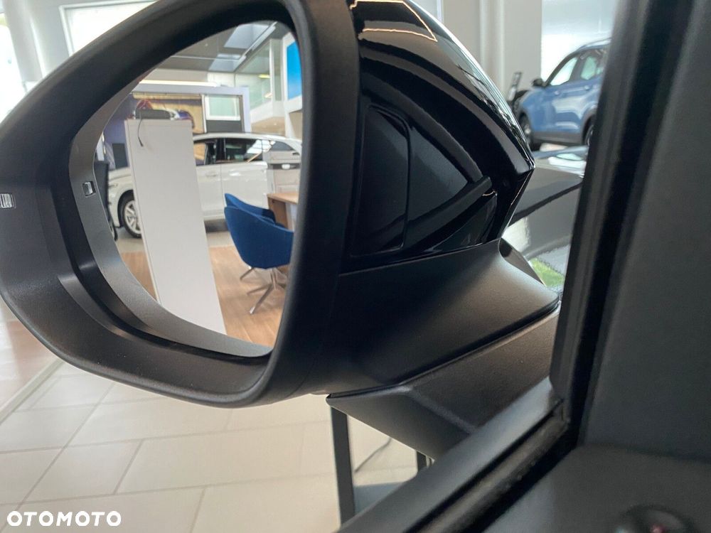Volkswagen T-Roc 1.5 eTSI Life DSG - 9