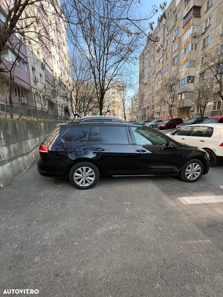 Volkswagen Golf 1.6 TDI Highline - 3