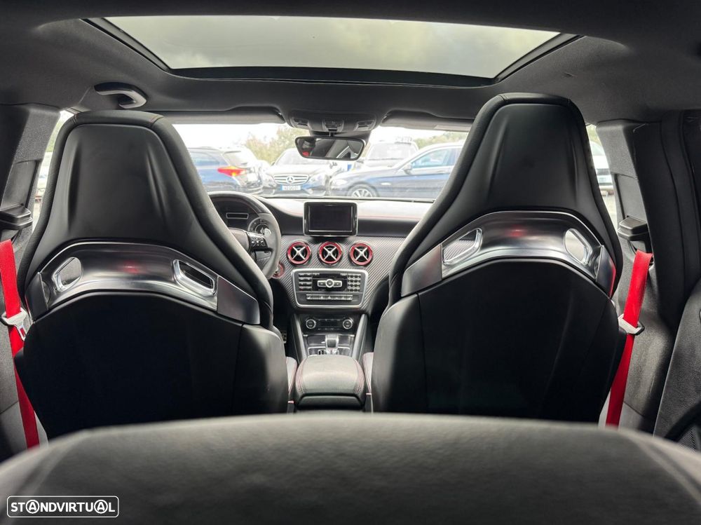 Mercedes-Benz A 45 AMG 4Matic Speedshift 7G-DCT Edition 1 - 17