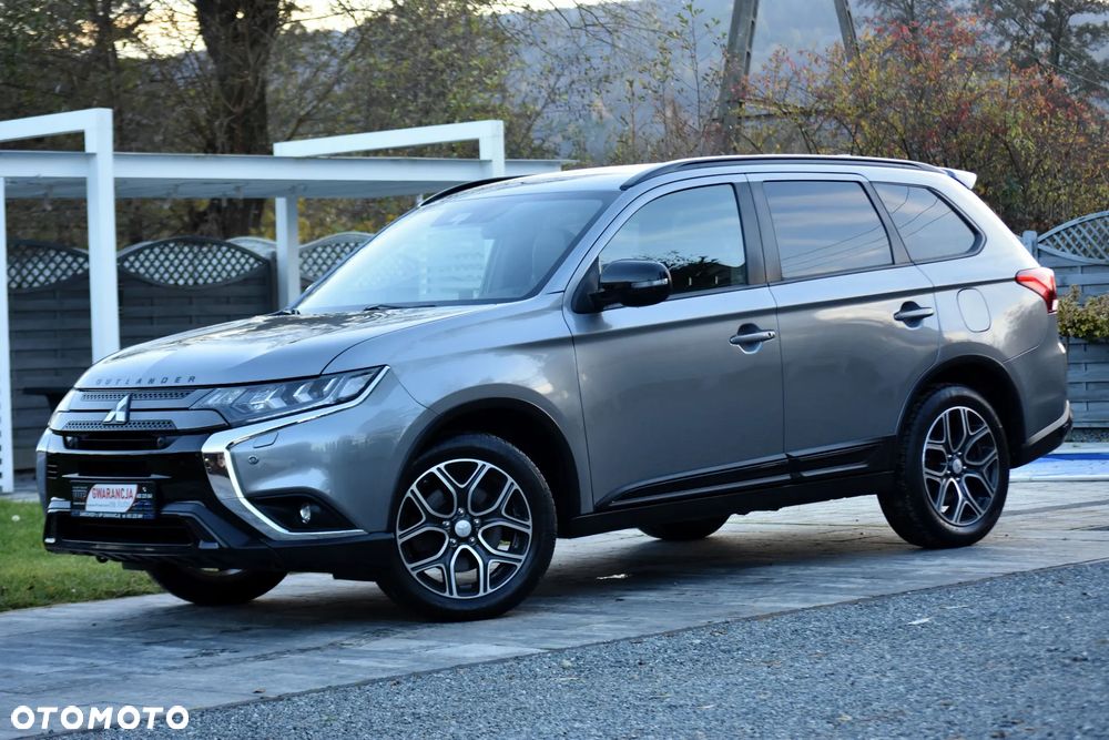 Mitsubishi Outlander 2.0 4WD CVT Diamant Edition+ - 3