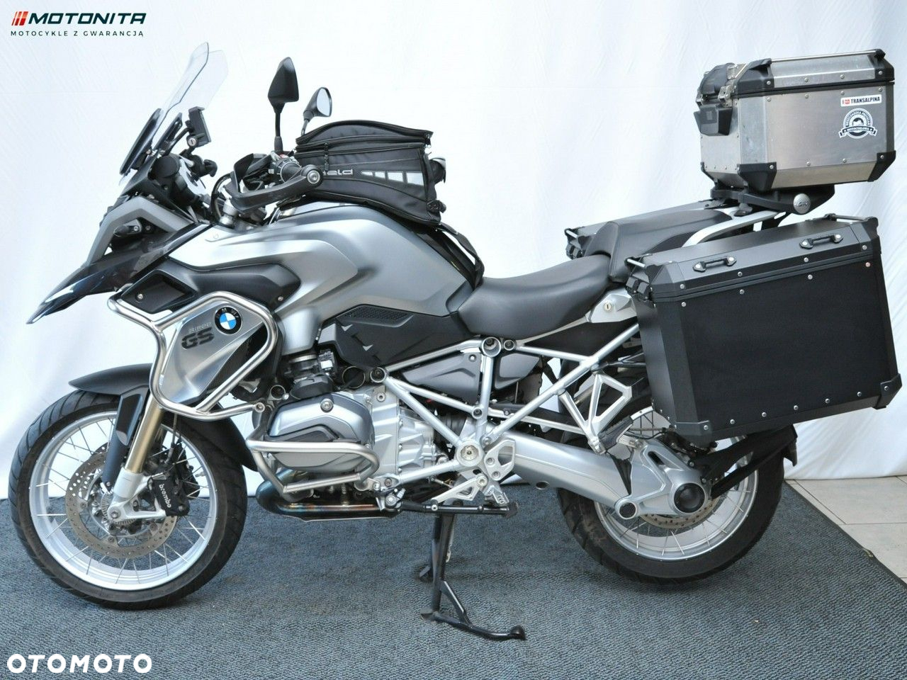 BMW R - 9
