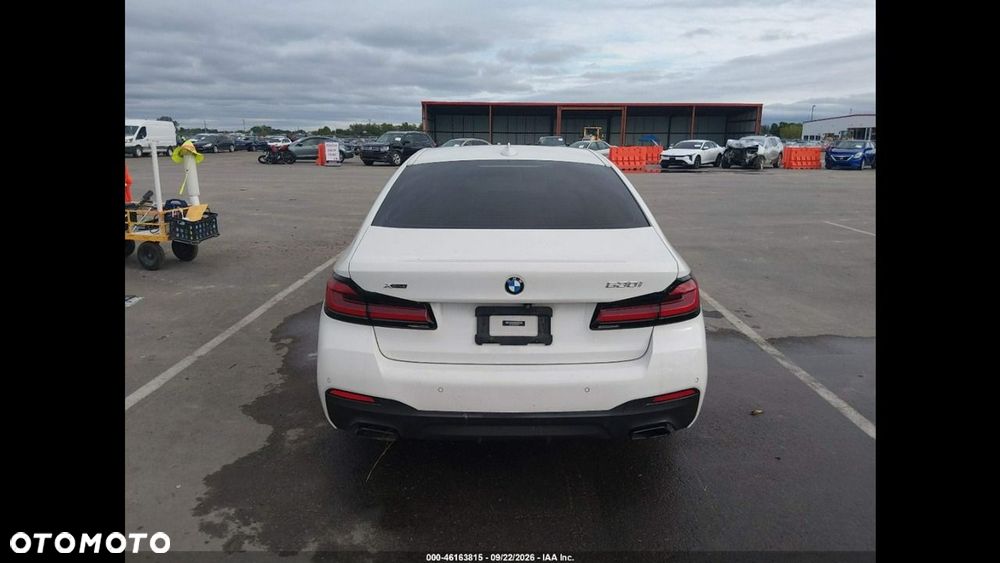 BMW Seria 5 530i xDrive M Sport Edition - 8