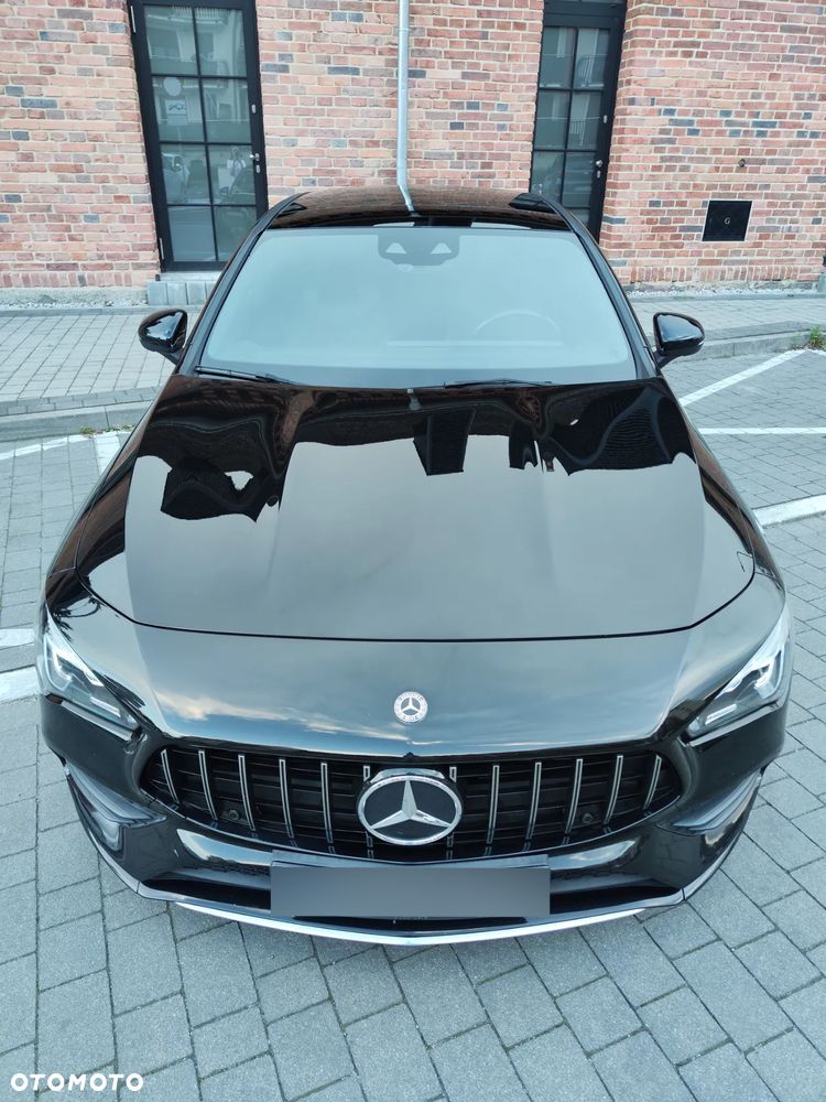 Mercedes-Benz CLA 250 4-Matic AMG Line 7G-DCT - 2