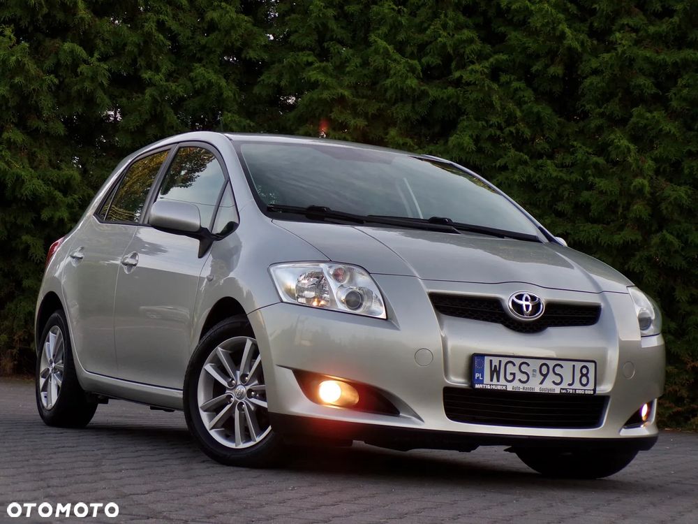 Toyota Auris 1.4 D-4D Life+ - 1