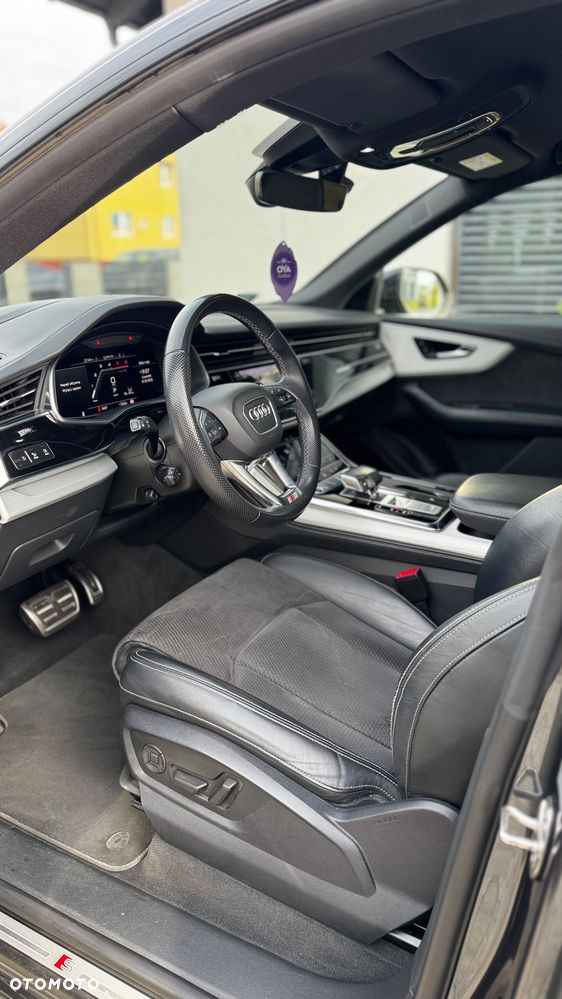 Audi Q8 - 18