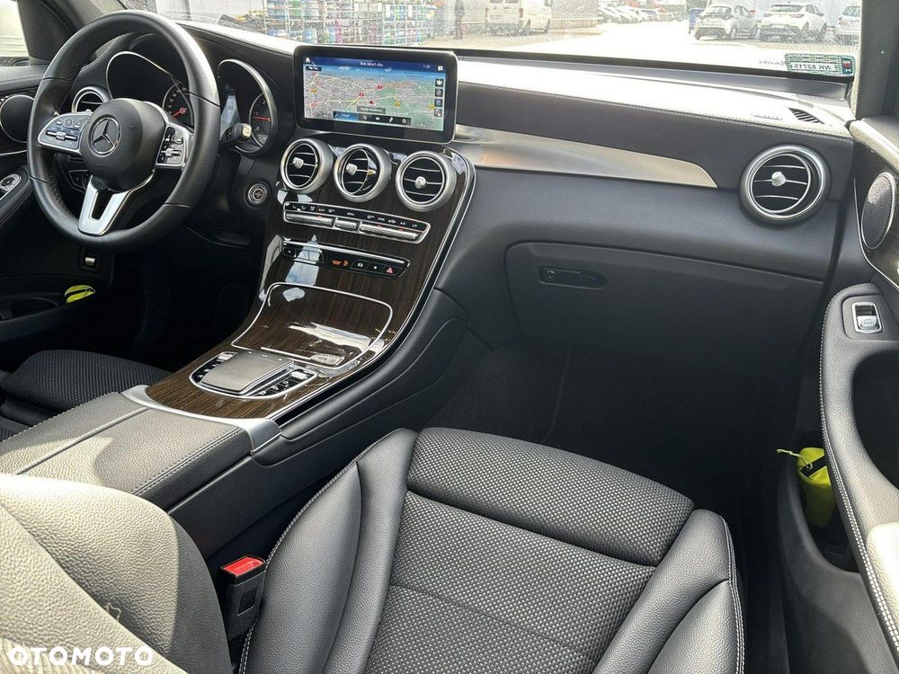 Mercedes-Benz GLC 300 d 4-Matic - 17