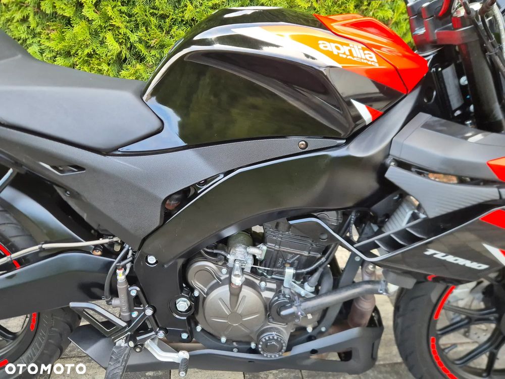 Aprilia Tuono - 9