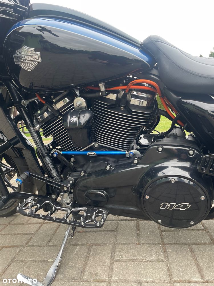 Harley-Davidson Touring Road Glide - 17