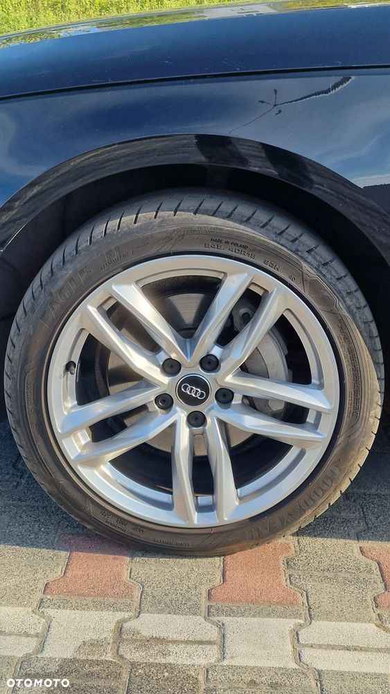 Audi A4 Avant 40 TDI S tronic S line - 18