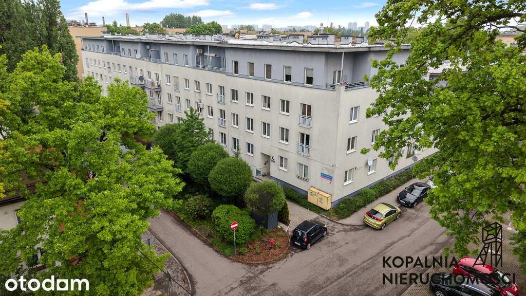 Chorzów Batory duży balkon budynek z 2006 r