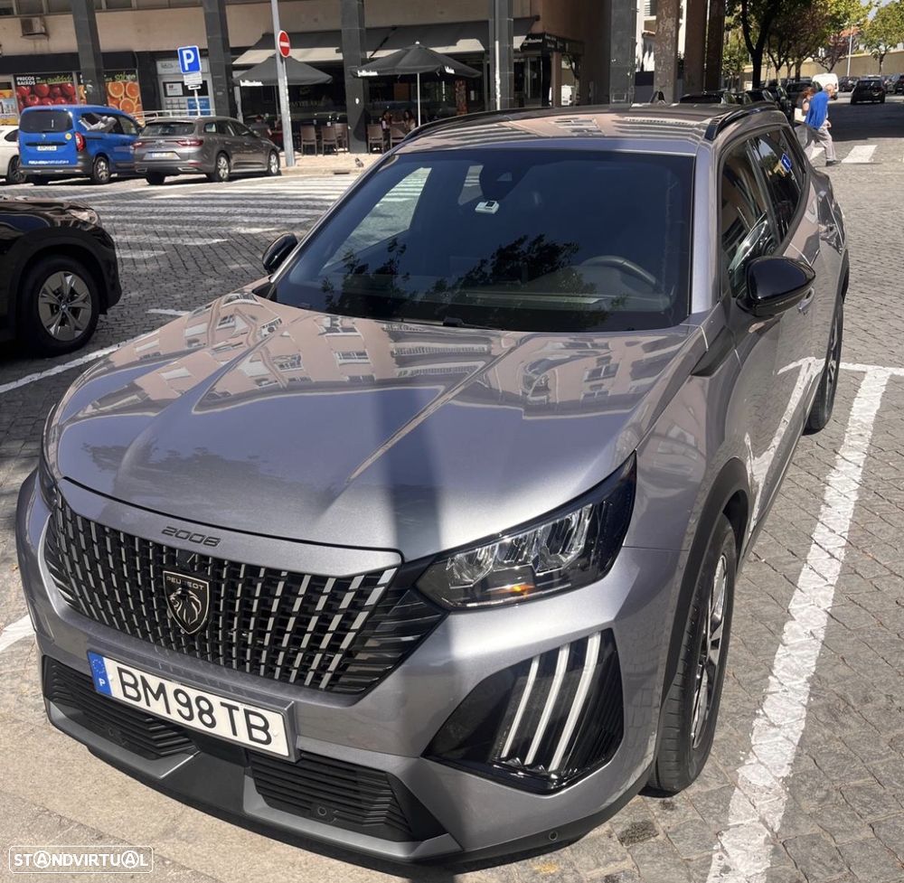 Peugeot 2008 1.2 PureTech Allure Pack - 26