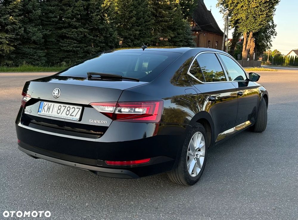 Skoda Superb 1.8 TSI Ambition DSG - 7