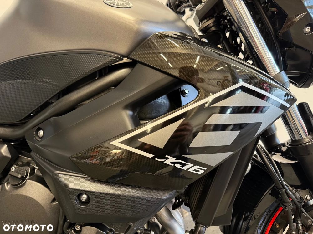 Yamaha XJ - 33