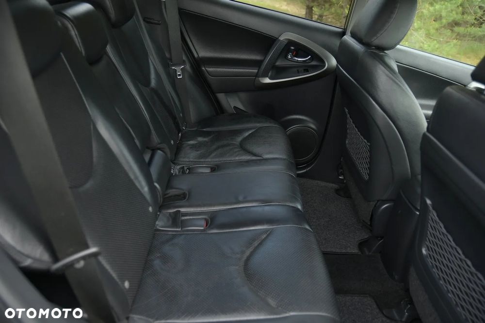 Toyota RAV4 - 17