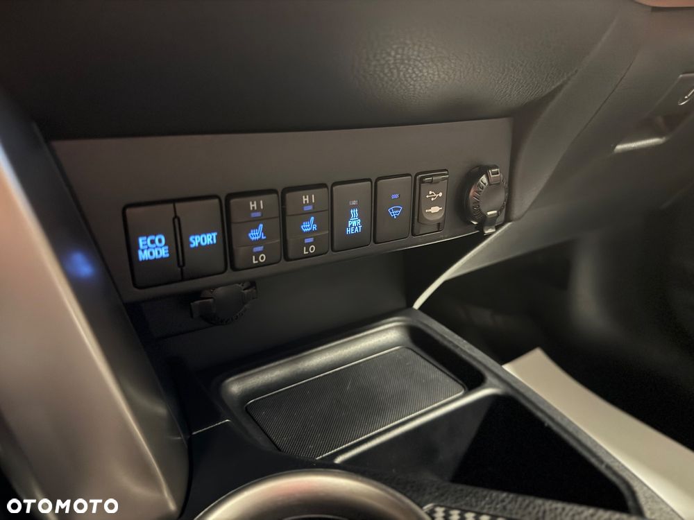 Toyota RAV4 - 22