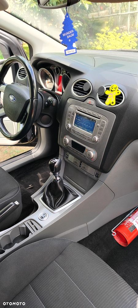 Ford Focus 2.0 TDCi DPF Titanium - 9