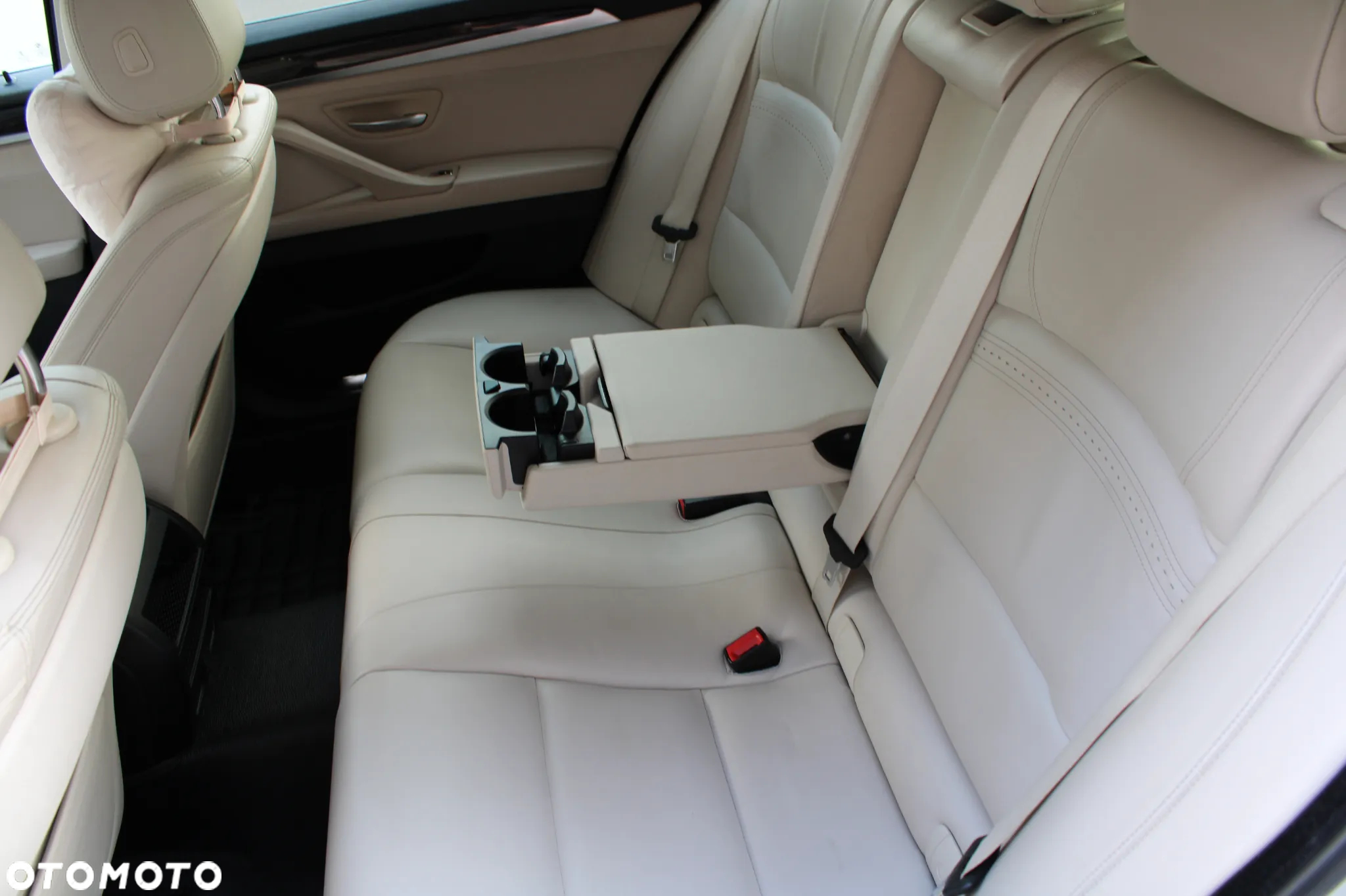 BMW Seria 5 520d Luxury Line - 26