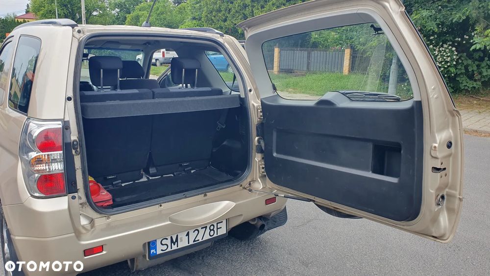 Suzuki Grand Vitara 1.9 DDiS Comfort - 15