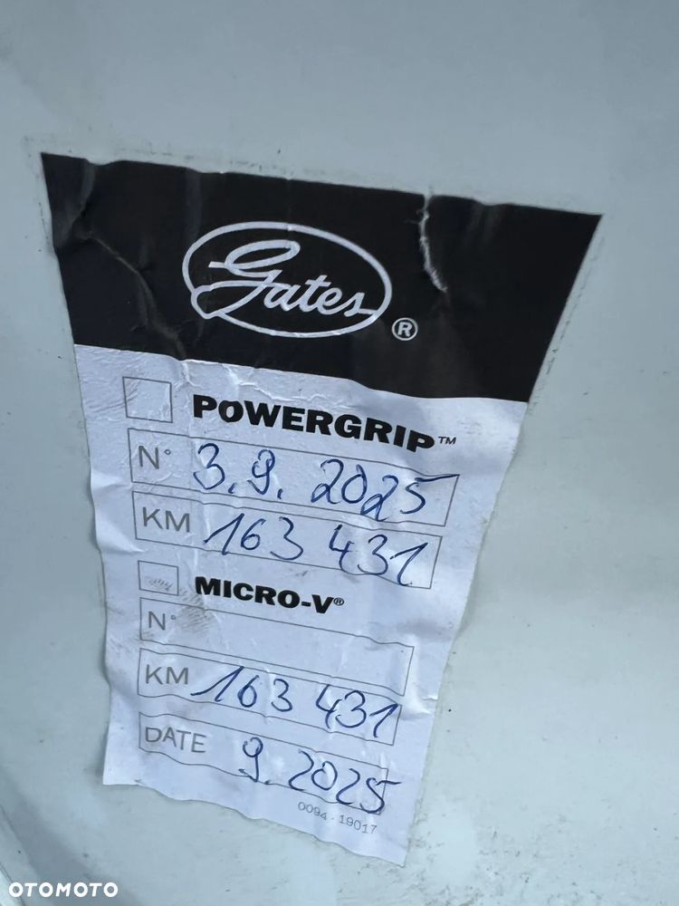 Ford Kuga 1.5 EcoBoost 4x4 ST-Line - 32