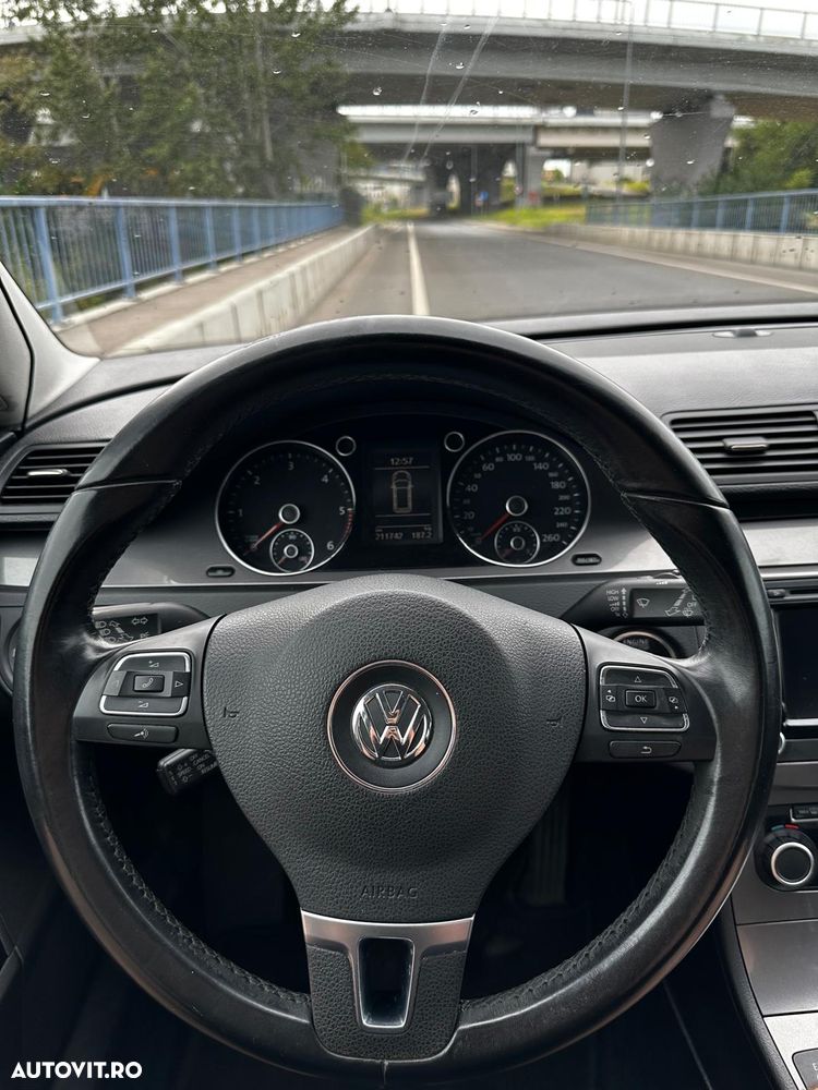 Volkswagen Passat 1.6TDI BlueMotion Tehnology Comfortline - 11