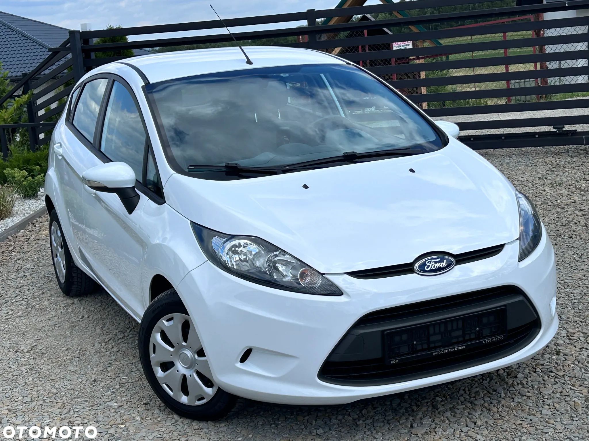 Ford Fiesta 1.25 Ambiente - 1