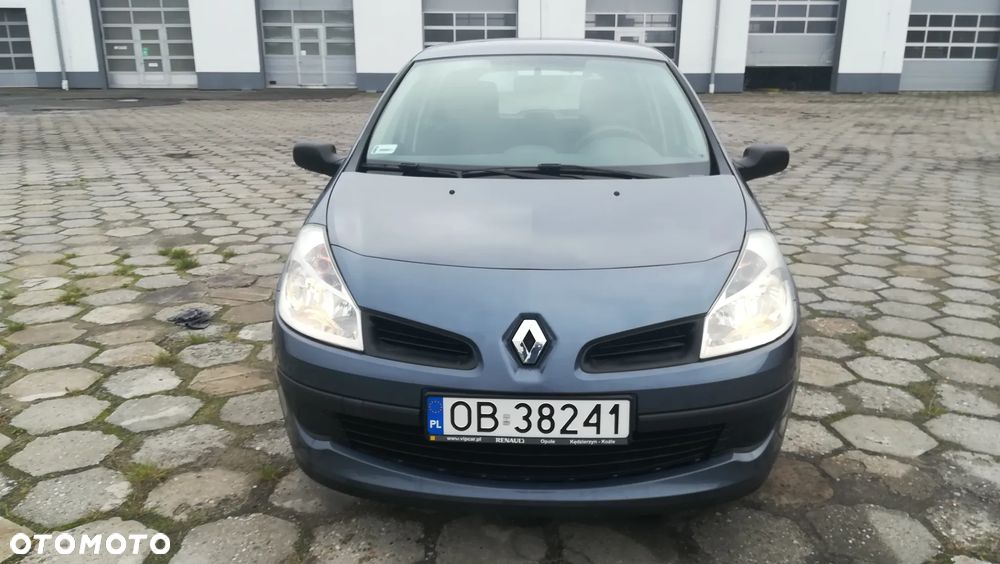 Renault Clio 1.2 16V Authentique - 3