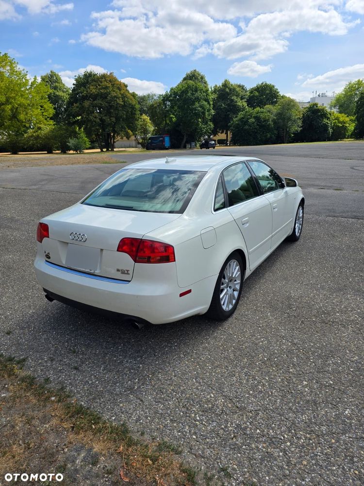 Audi A4 Limousine 2.0 T FSI quattro tiptronic - 2