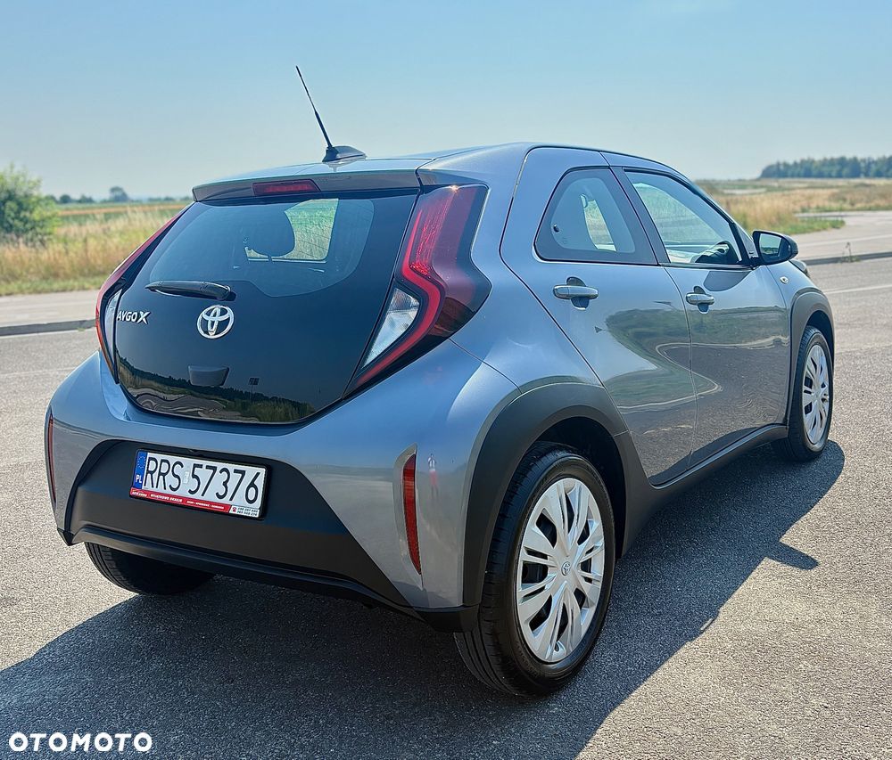 Toyota Aygo x - 6