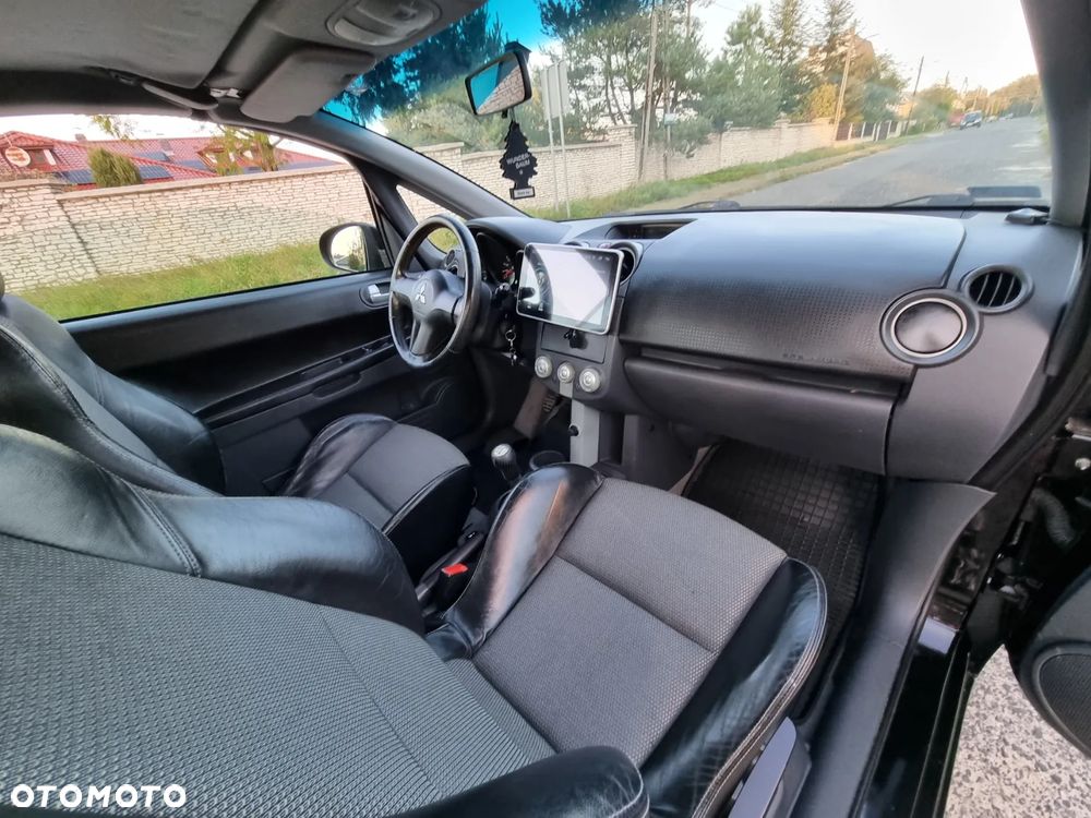 Mitsubishi Colt CZC 1.5 Invite - 16