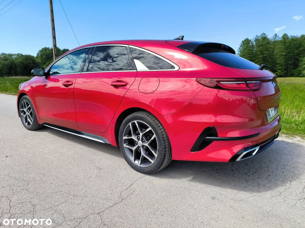 Kia ProCeed - 17