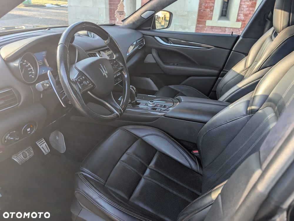 Maserati Levante S Q4 GranSport - 15