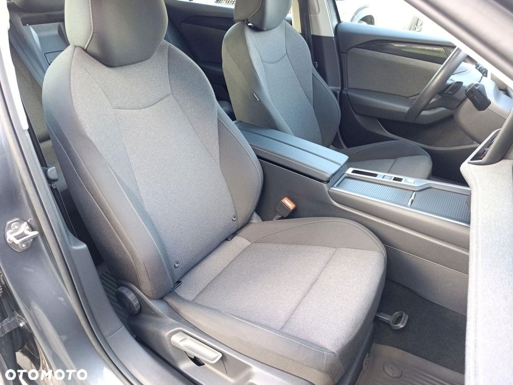 Volkswagen Passat - 16