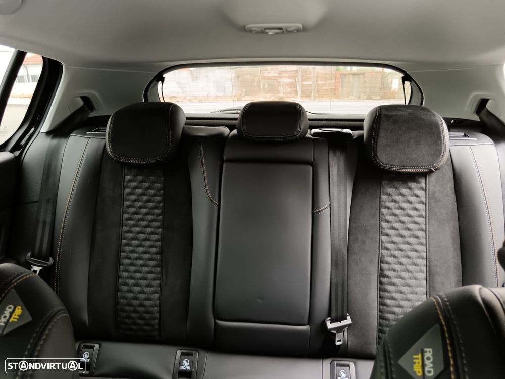 Peugeot 308 1.2 PureTech S&S Road Trip EAT8 - 25